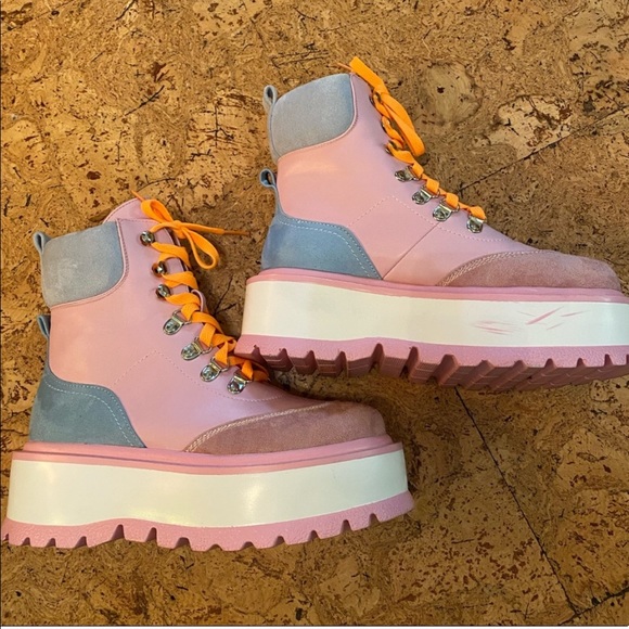 hydra matrix platform boots